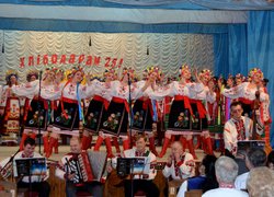 Народному самодіяльному ансамблю пісні і танцю «Хлібодари» – 25 років